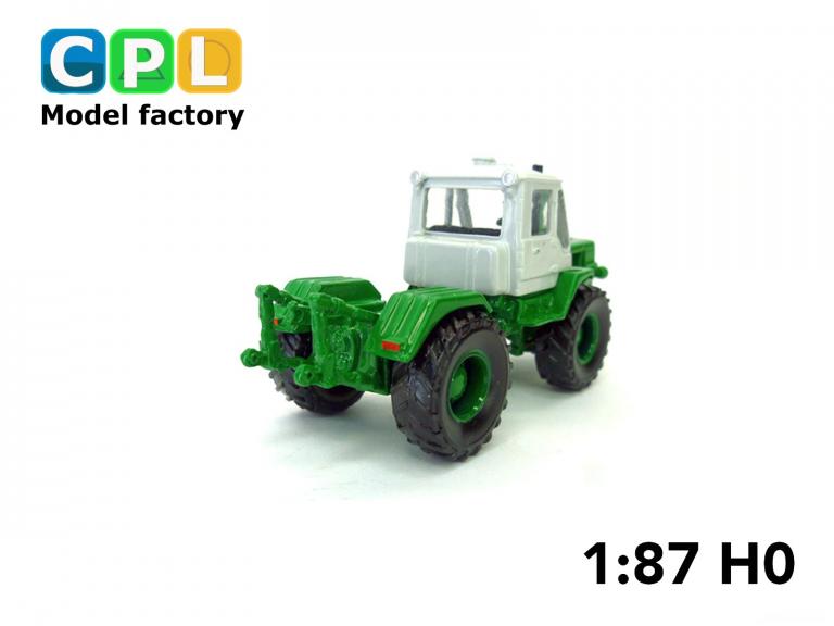 Traktor T150-K Charkiv grün - weiß  ohne Motorverkleidung